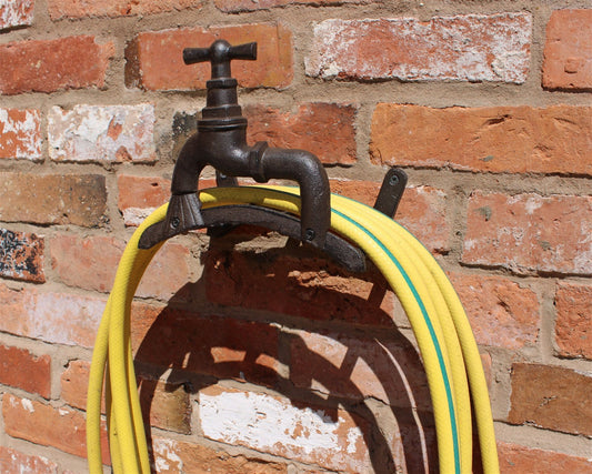 rustic-cast-iron-wall-mounted-hosepipe-holder
