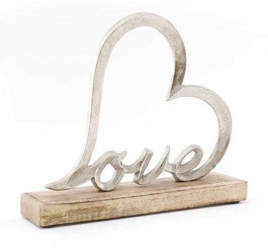 metal-heart-of-love-on-a-wooden-base