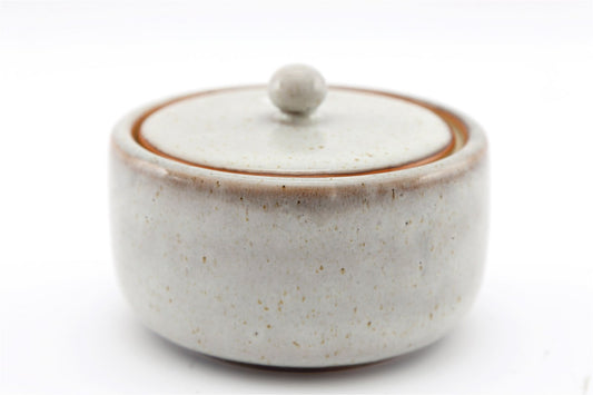taupe-ceramic-pot-with-lid