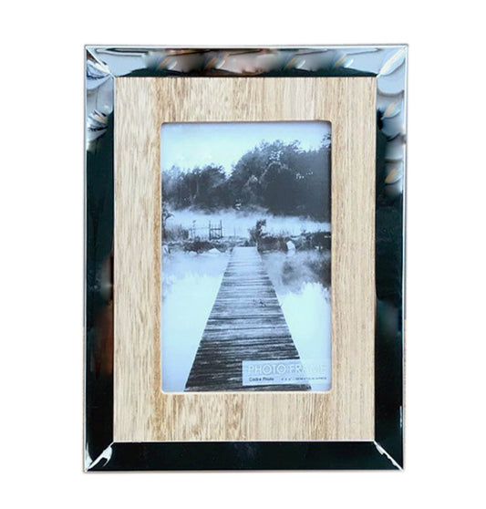 wood-and-silver-coloured-photo-frame-4-x-6